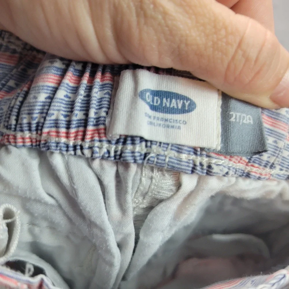 Old Navy Shorts Toddler Boys 2T Blue Red White Striped Chino Adjustable‎ Waist